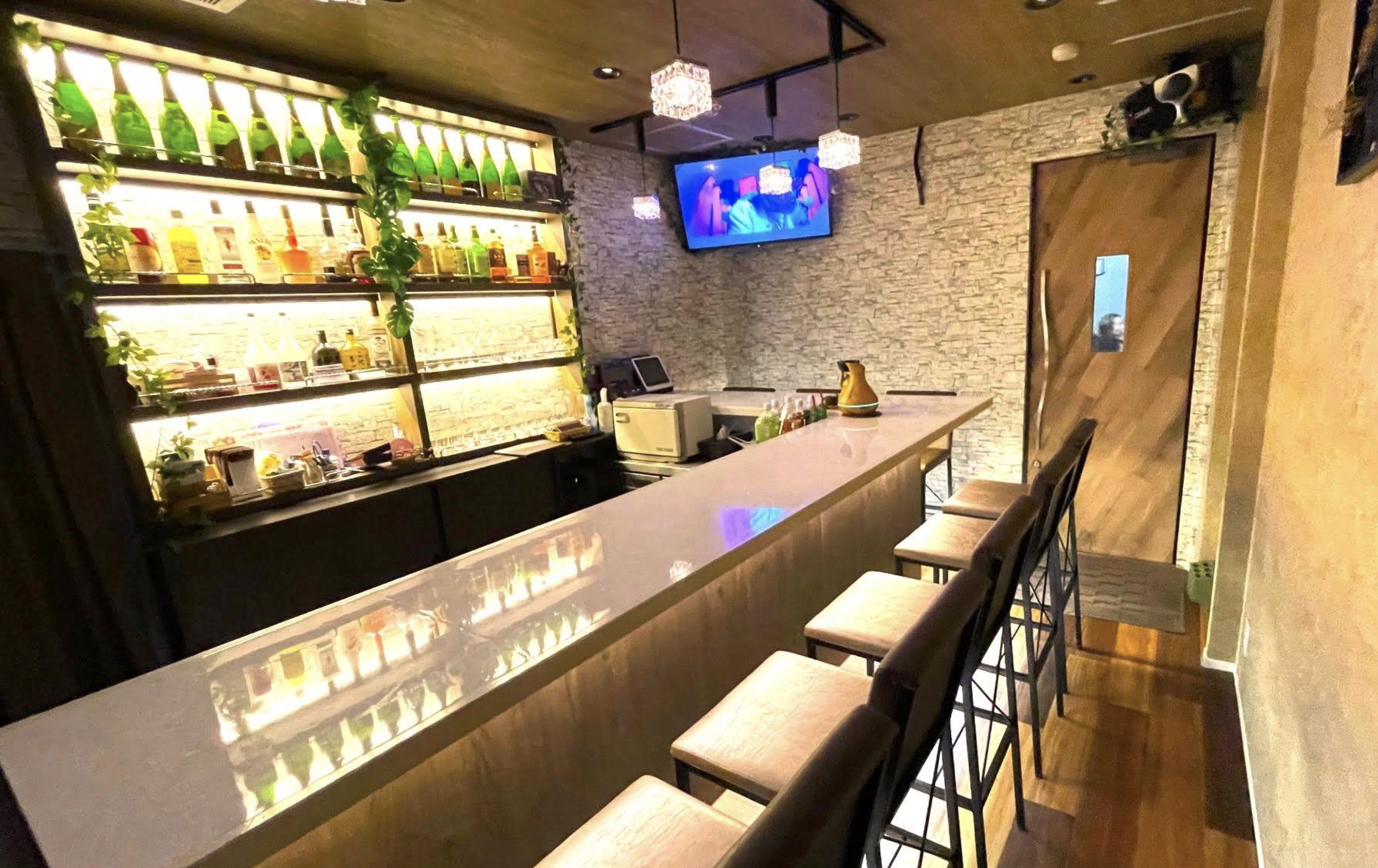 Bar Metty 池袋 カラオケバー メティ 店内写真2